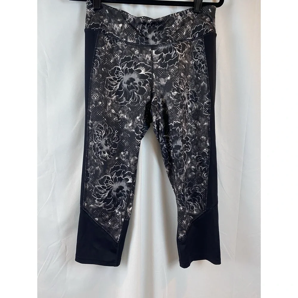 Tek Gear Women's Size‎ Large Black Gray Floral Leggings 21